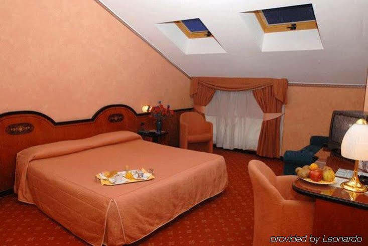 Ih Hotels Milano Puccini Экстерьер фото